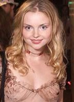 Izabella Miko