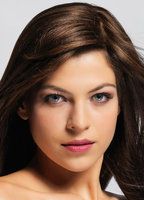 Thais Blume