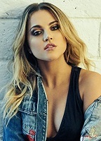 Anne Winters