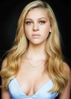 Nicola Peltz