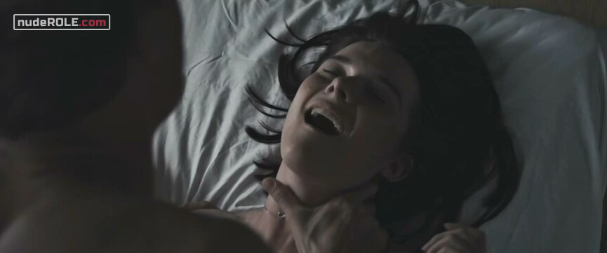 3. Eliska nude – Poslouchej (2019)