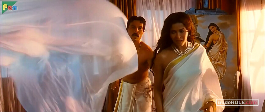 10. Sugandha nude – Rang Rasiya (2008)