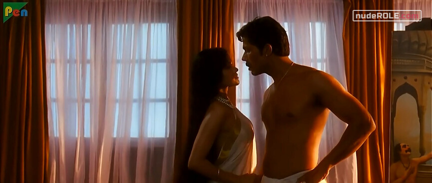 9. Sugandha nude – Rang Rasiya (2008)