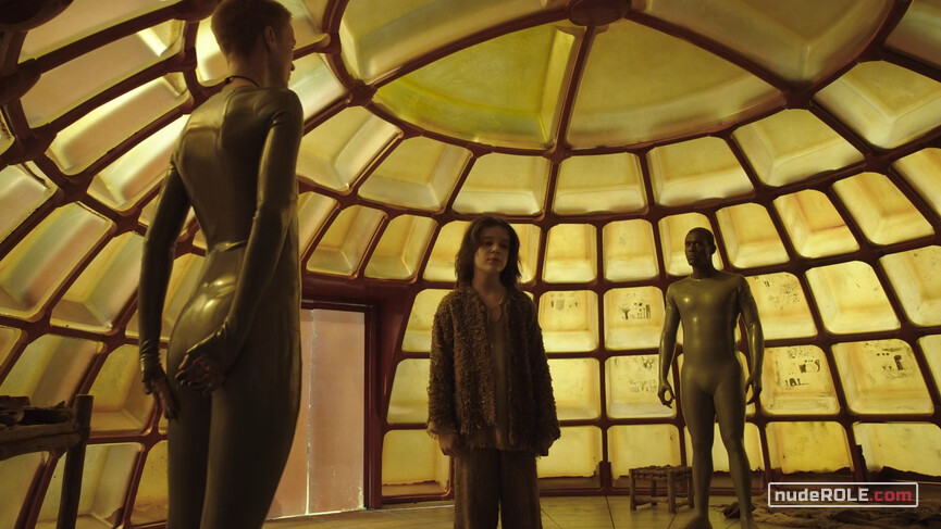18. Mother nude – Raised by Wolves s01e06-07 (2020)