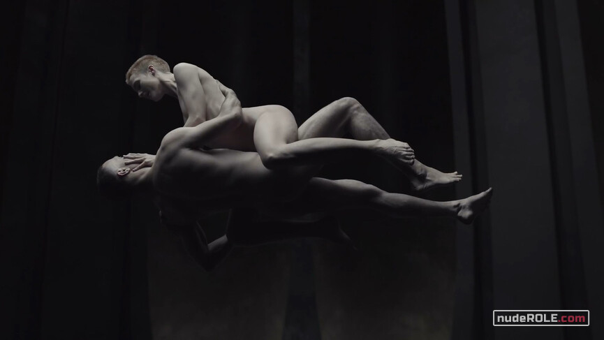 32. Mother nude – Raised by Wolves s01e06-07 (2020)
