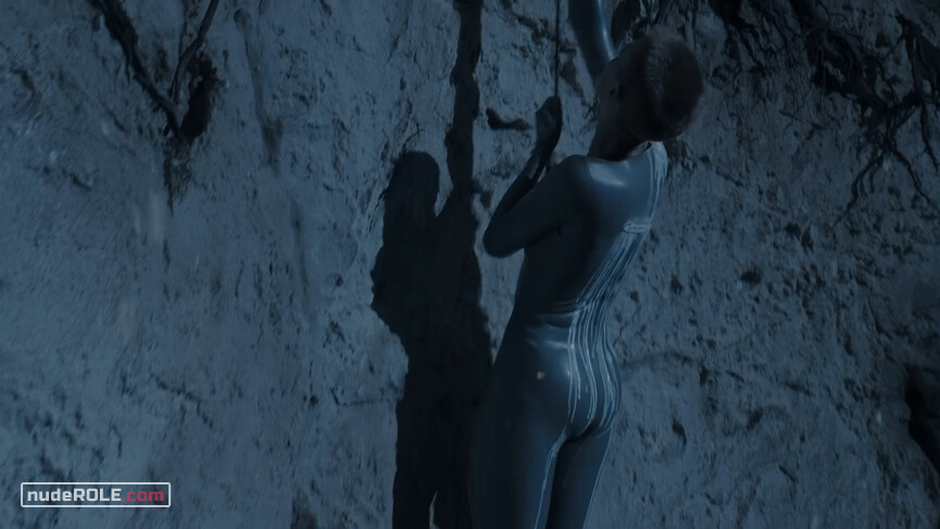 45. Mother nude – Raised by Wolves s01e06-07 (2020)