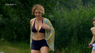 Laura Weber-Lehmann sexy, Yvonne Bode sexy – Gute Zeiten, schlechte Zeiten e7092 (2020)