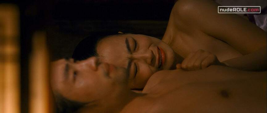 18. Chun-hyang nude, Hyang Dan-yi nude – The Servant (2010)