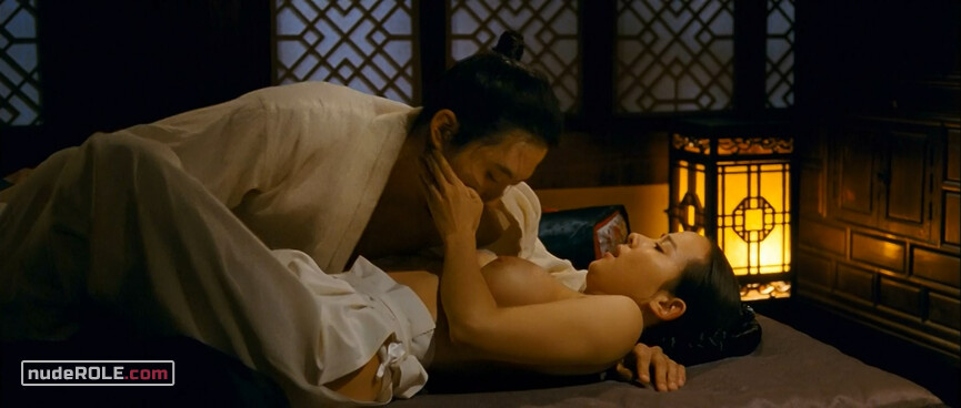 4. Chun-hyang nude, Hyang Dan-yi nude – The Servant (2010)