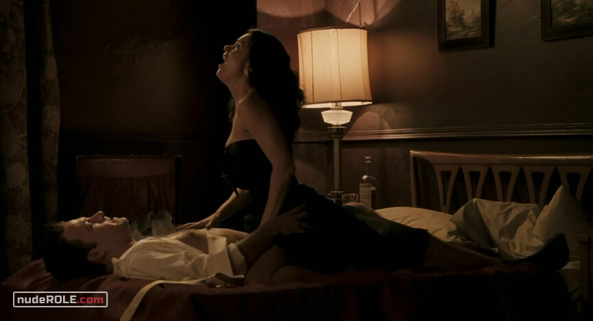 1. Toni Mannix sexy, Kit Holliday sexy – Hollywoodland (2006)