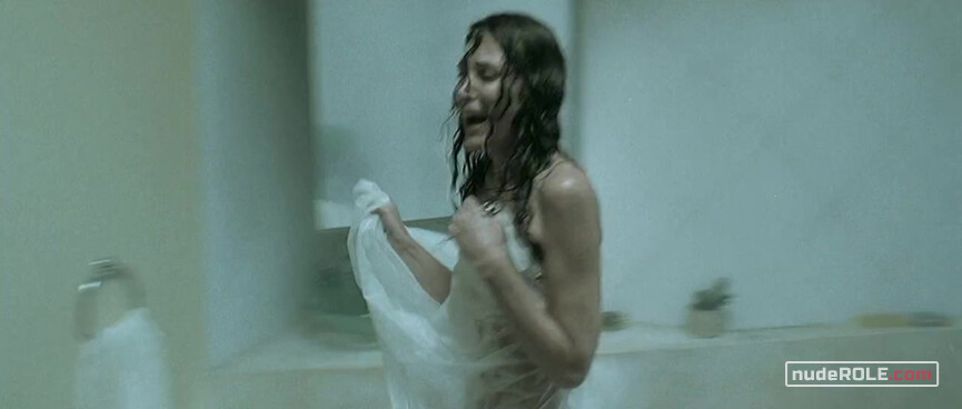 3. Shower Woman nude – Unleashed (2005)