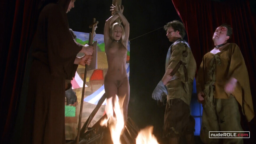 24. Loretta nude, Ernestina (as Dianne Colazzo) nude – Head of the Family (1996)