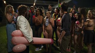 Sarah Masters sexy, Coco nude, Jenny sexy, Carrie nude – Guest House (2020)