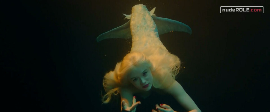 7. Lula nude – A Mermaid in Paris (2020)