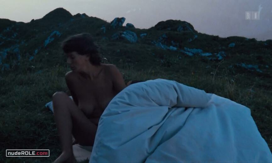 4. Belli nude – Alpine Fire (1985)