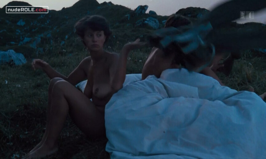 8. Belli nude – Alpine Fire (1985)
