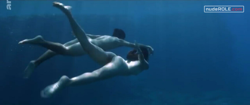 6. Kyoko nude – Still the Water (2014)