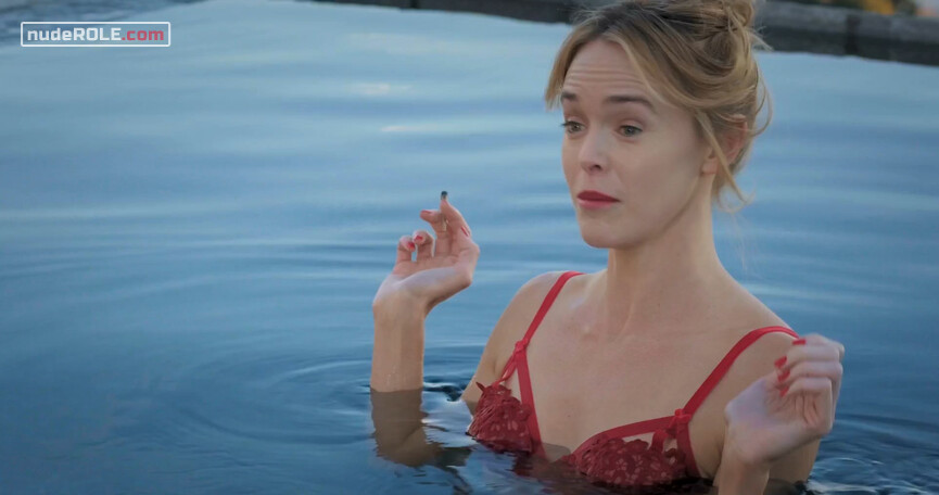 6. Ali Silver nude, Jazmine nude, Tatyana sexy – Loves Me, Loves Me Not (2019)