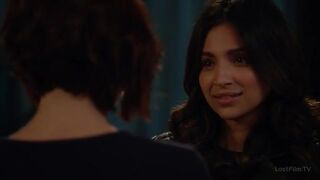 Alexandra "Alex" Danvers sexy, Maggie Sawyer sexy – Supergirl s02e08 (2016)