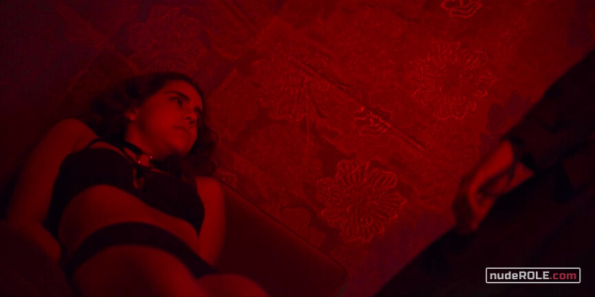 16. Rubí nude, Diva sexy – Dark Forces (2020)