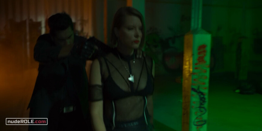22. Rubí nude, Diva sexy – Dark Forces (2020)