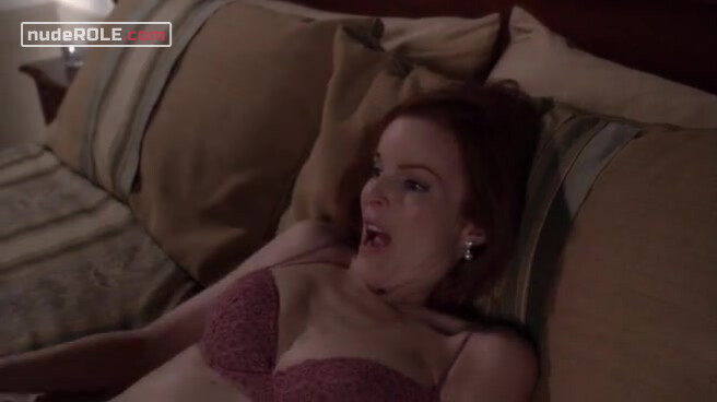 5. Bree Van de Kamp sexy – Desperate Housewives s03e01 (2004)