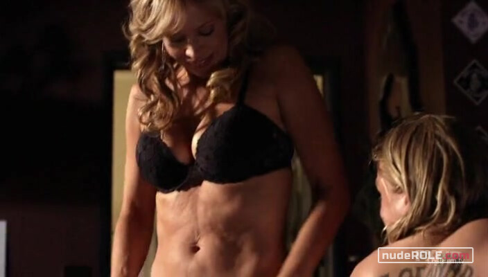 3. Emily Duncan sexy – Sons of Anarchy s01e02 (2008)