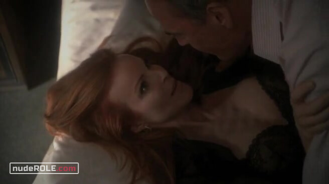 3. Bree Van de Kamp sexy – Desperate Housewives s06e03 (2004)