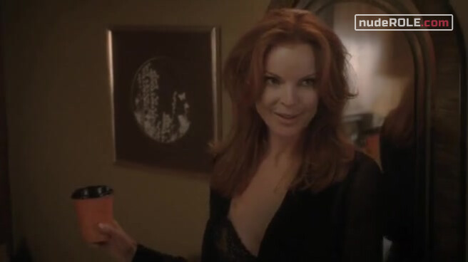 6. Bree Van de Kamp sexy – Desperate Housewives s06e03 (2004)