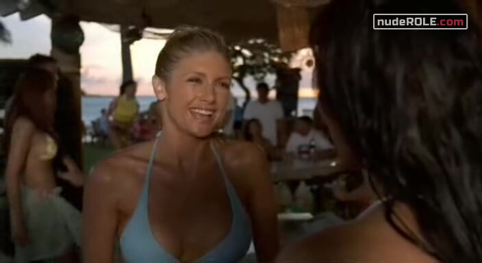 6. Leigh Dyer sexy, Kekoa Tanaka sexy – Baywatch: Hawaiian Wedding (2003)