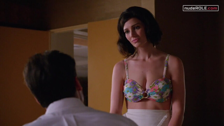 2. Megan sexy – Mad Men s05e03 (2012)