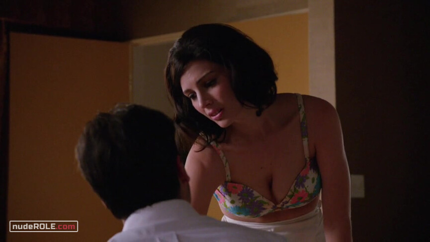3. Megan sexy – Mad Men s05e03 (2012)