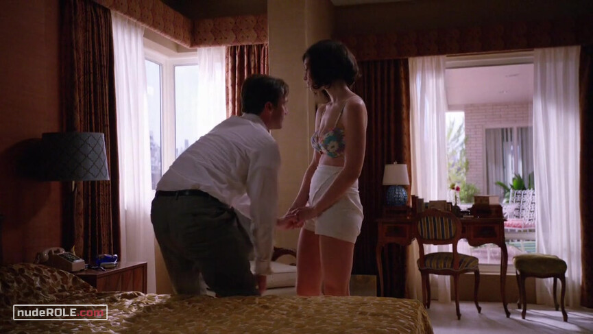 5. Megan sexy – Mad Men s05e03 (2012)