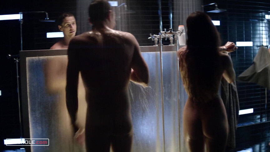 3. Sgt. Noma Walker nude – Dominion s01e01 (2014)