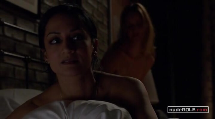 3. Kalinda Sharma sexy, Detective Jenna Villette sexy – The Good Wife s05e11 (2013)