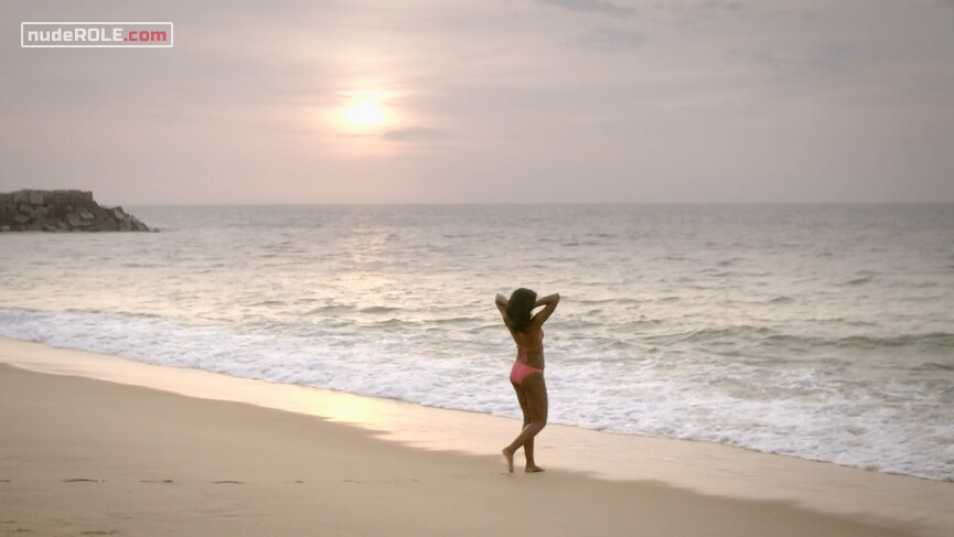 8. Celia nude – Santana (2020)