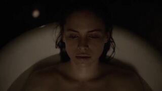 Trudy Walker sexy – The Man in the High Castle s03e01 (2018)
