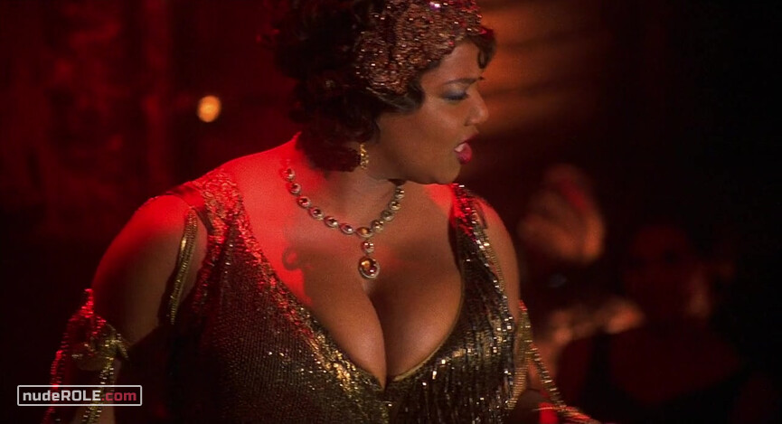 1. Matron Mama Morton sexy – Chicago (2002)