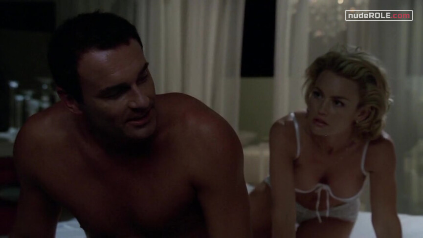 8. Kimber Henry sexy – Nip/Tuck s04e07 (2007)