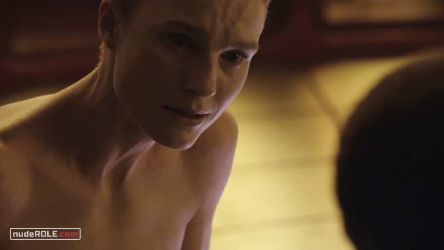 12. Mother nude – Raised by Wolves s01e01 (2020)