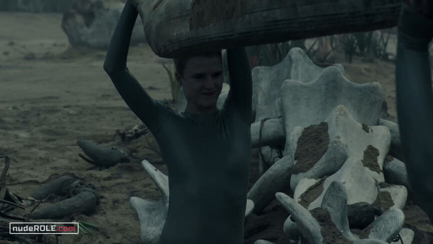 15. Mother nude – Raised by Wolves s01e01 (2020)