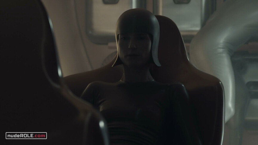 2. Mother nude – Raised by Wolves s01e01 (2020)