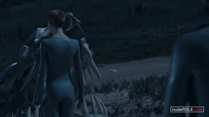 28. Mother nude – Raised by Wolves s01e01 (2020)