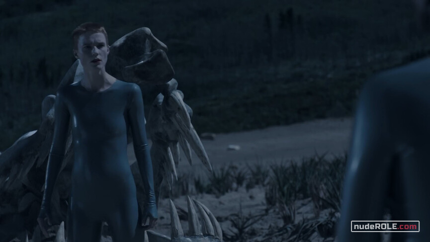 29. Mother nude – Raised by Wolves s01e01 (2020)