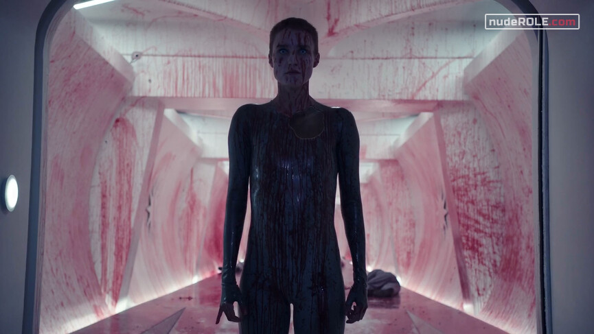 38. Mother nude – Raised by Wolves s01e01 (2020)