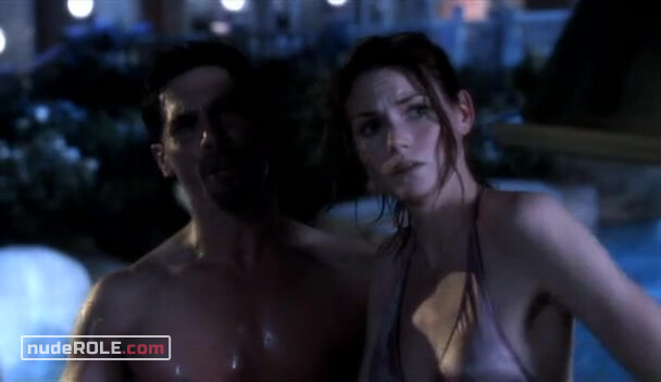 1. Katie Padget sexy – Shark s01e19 (2006)