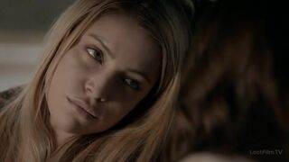 Nora Hildegard sexy, Mary Louise sexy – The Vampire Diaries s07e16 (2015)