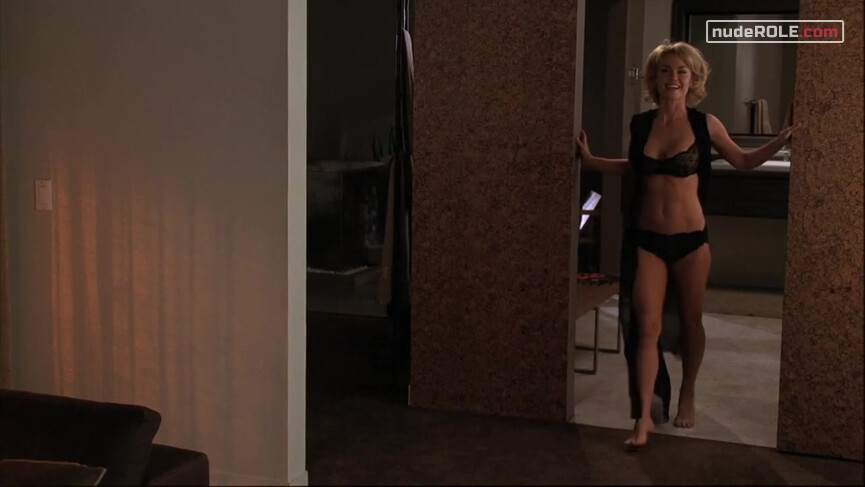 1. Kimber Henry sexy – Nip/Tuck s07e03 (2009)