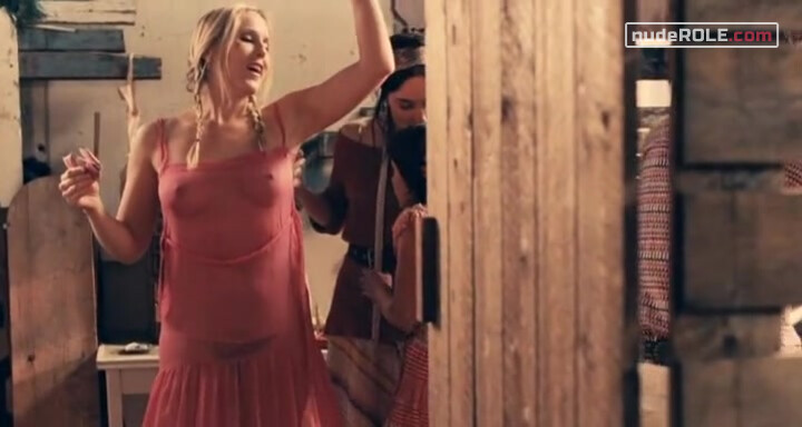 2. Rosa sexy – My Queen Karo (2009)