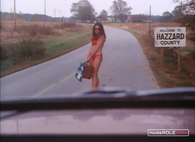 1. Daisy Duke sexy – The Dukes of Hazzard s01e01 (1979)